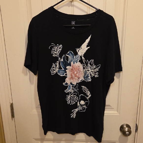 Floral Skull Sparrow Graphic Black T-Shirt - Picture 3 of 5